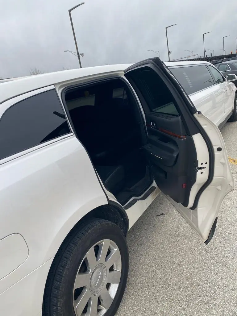 LIMO SERVICE HUNTINGTON IN